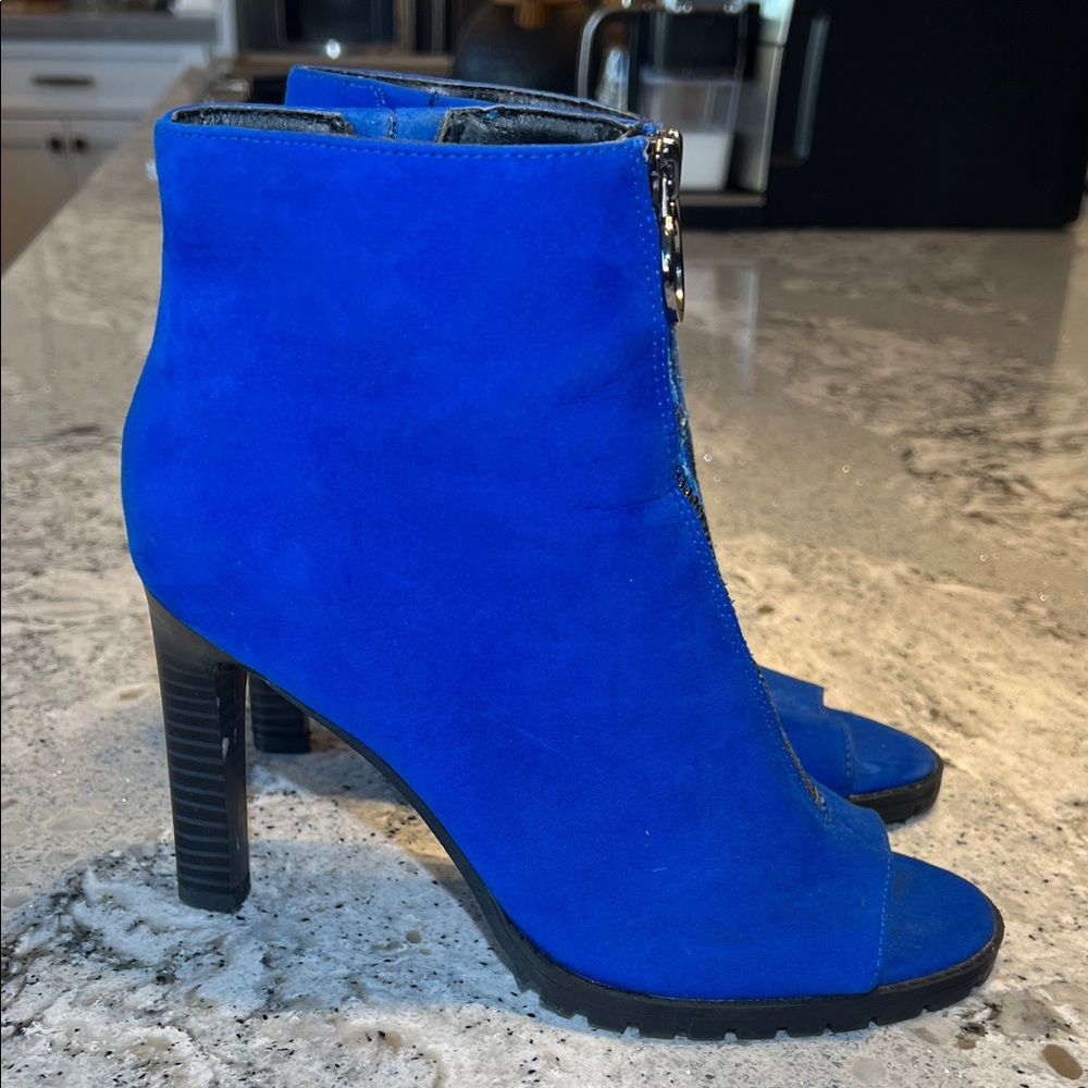 Bar III Royal Blue Suede Peep-Toe Ankle Booties Size 7.5